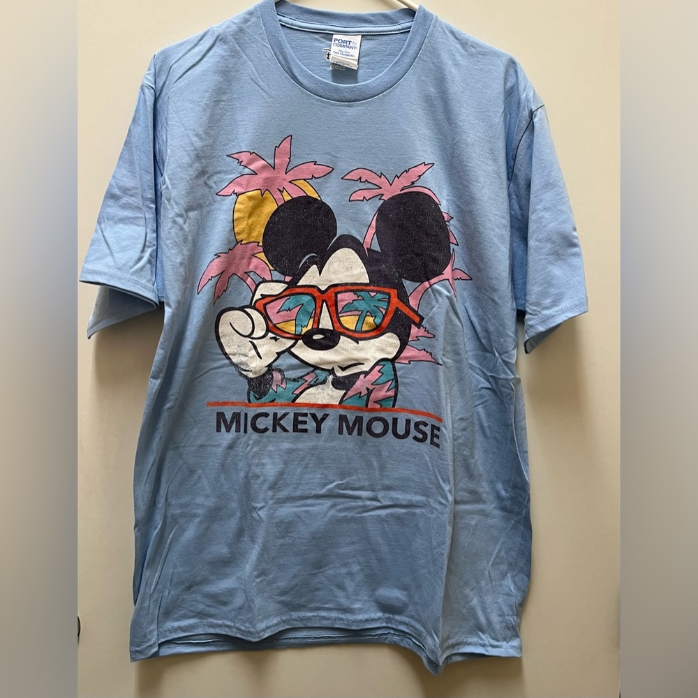 EUC Mickey Mouse T-shirt, XL
